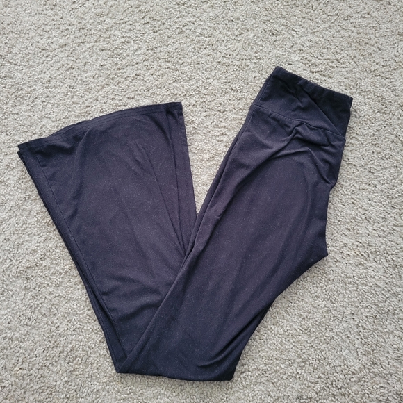 No Boundaries Fold Over Yoga Capris